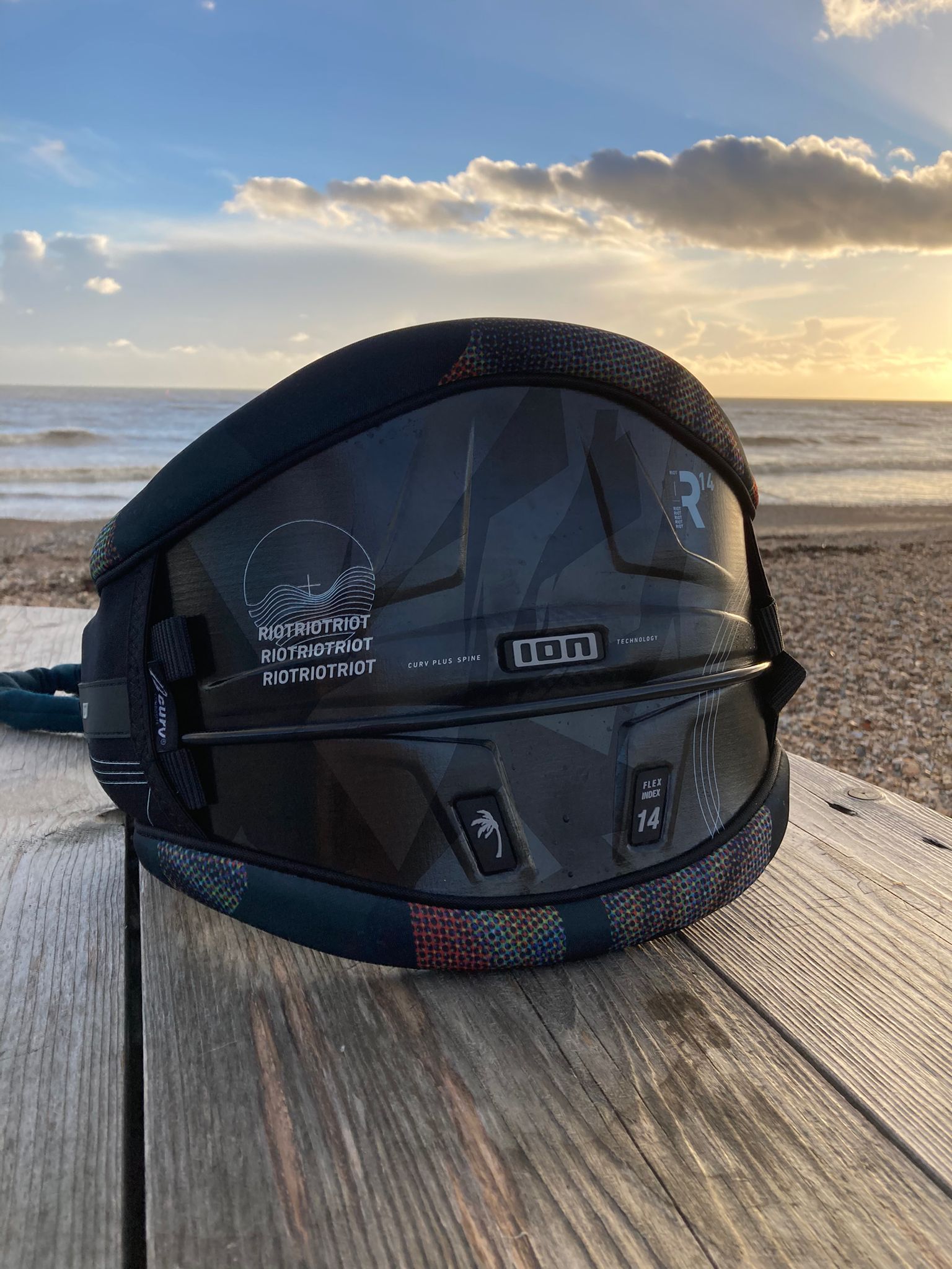 ION RIOT KITESURFING HARNESS 2022 Review - Worthing Watersports