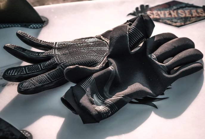 WETSUIT & SURFING ACCESSORIES, AND WHEN TO USE THEM EXPLAINED - Worthing Watersports