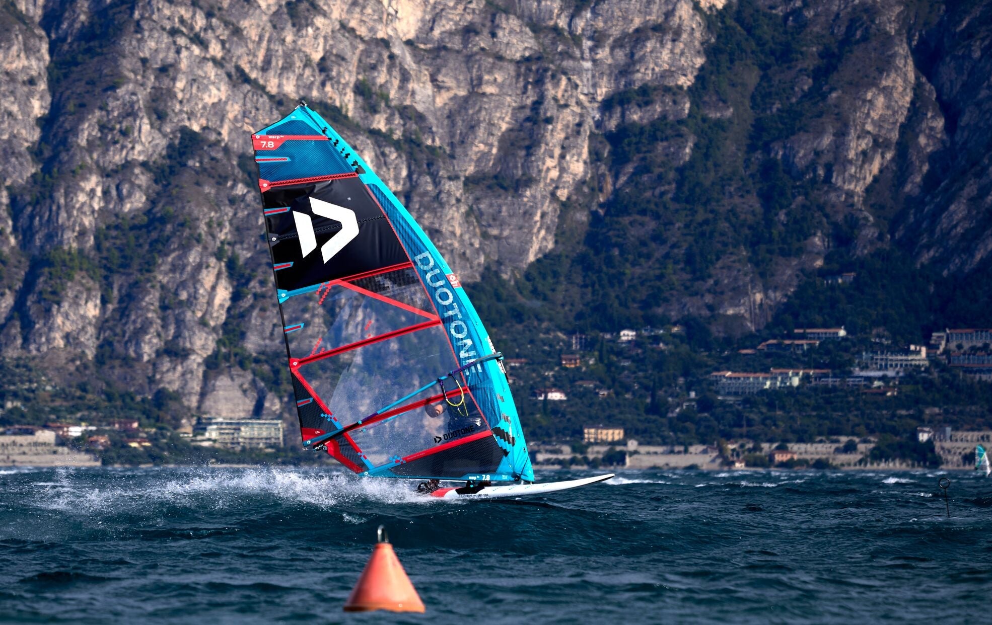 Duotone Warp_Fin 2025