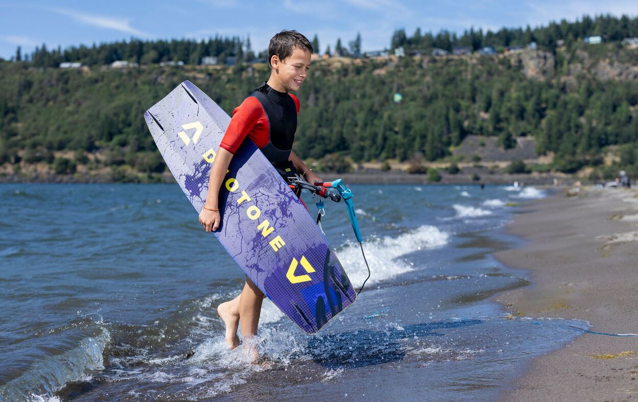 Duotone Shred 2026 - Freestyle Twintip for Juniors - Worthing Watersports - 9010583286242 - Twintips - Duotone Kiteboarding