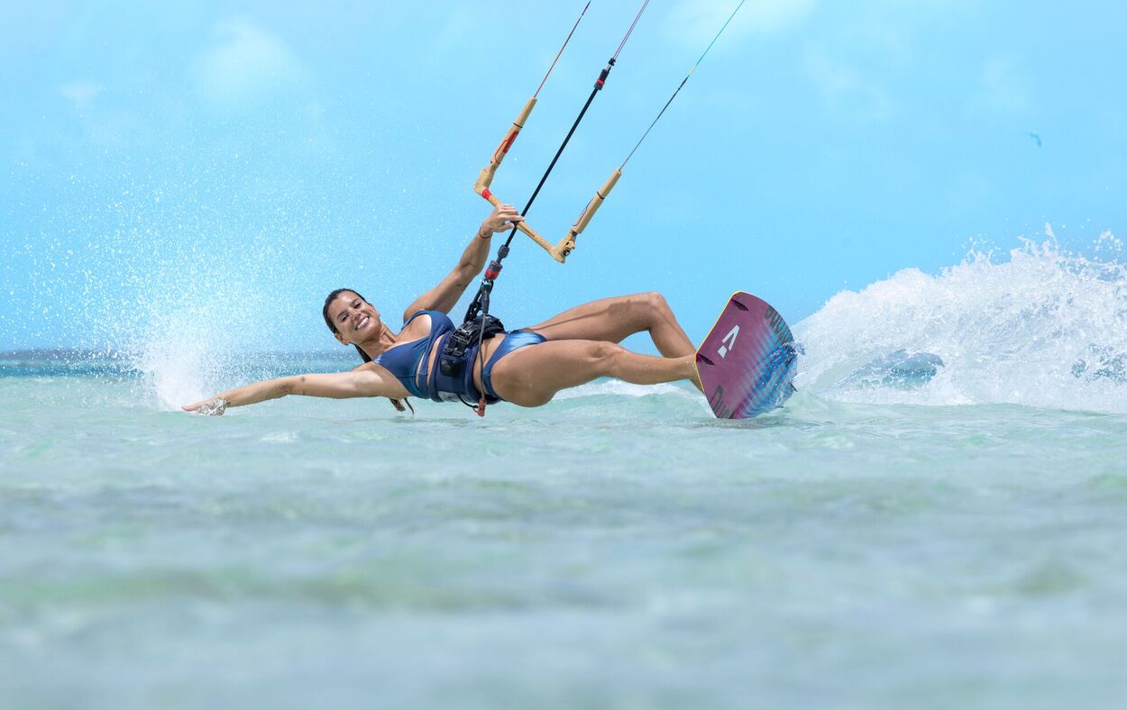 Duotone Soleil Concept Blue 2026 - Women's Freeride Twintip - Worthing Watersports - 9010583286044 - Twintips - Duotone Kiteboarding