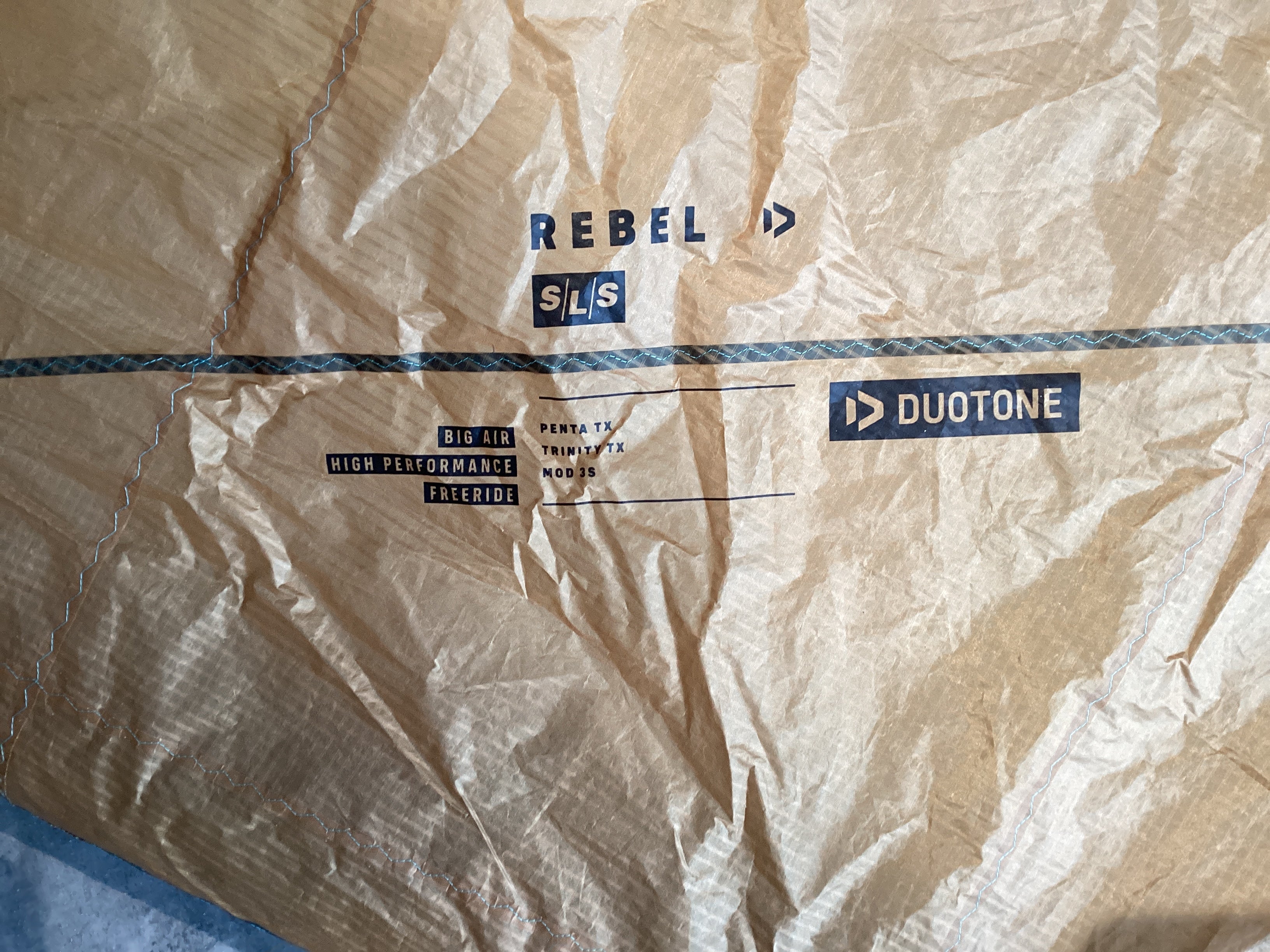 USED Duotone Rebel SLS 2026 - Big air Kite 9M - Worthing Watersports - - Kites - Duotone Kiteboarding