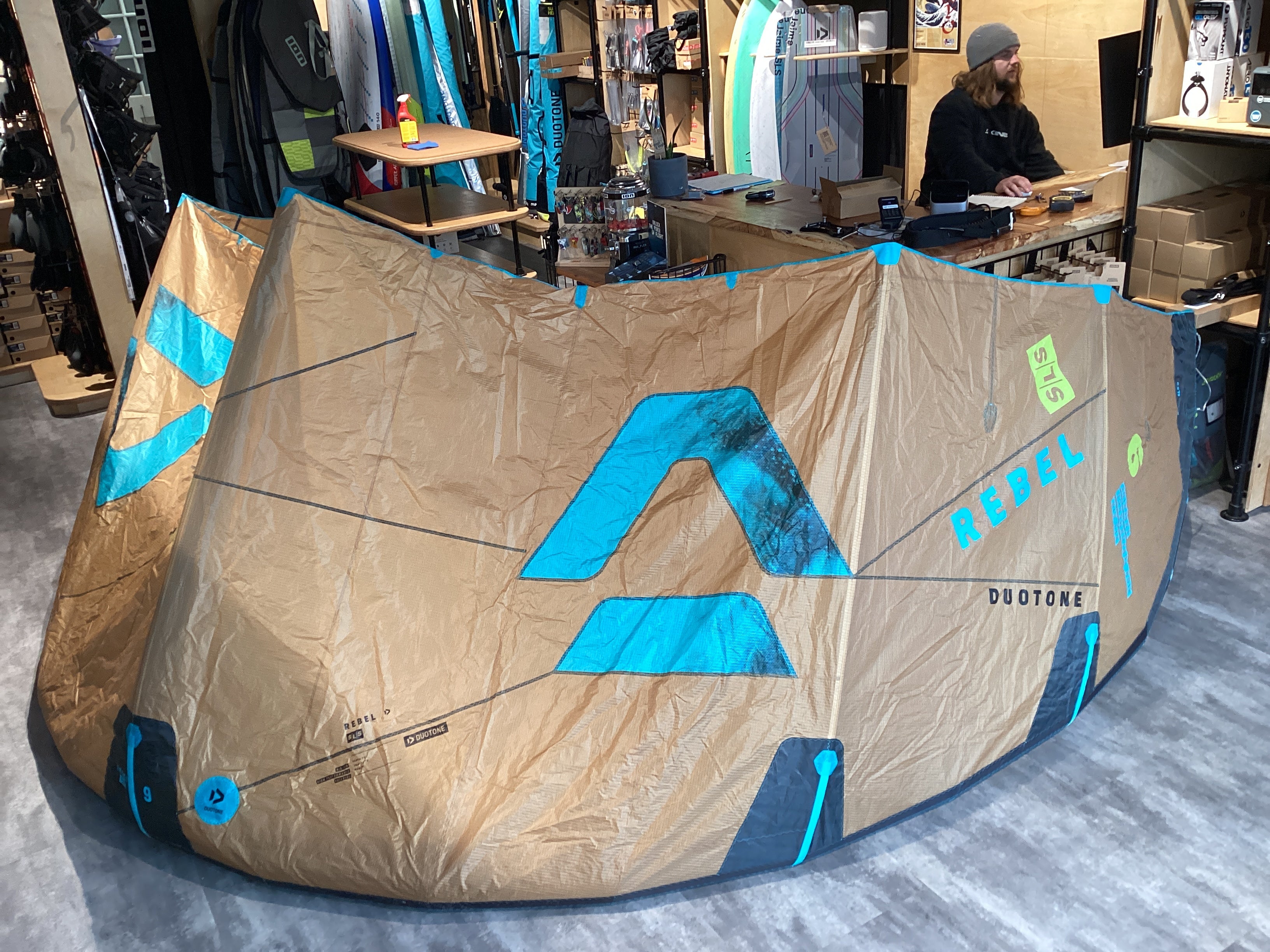 USED Duotone Rebel SLS 2026 - Big air Kite 9M - Worthing Watersports - - Kites - Duotone Kiteboarding