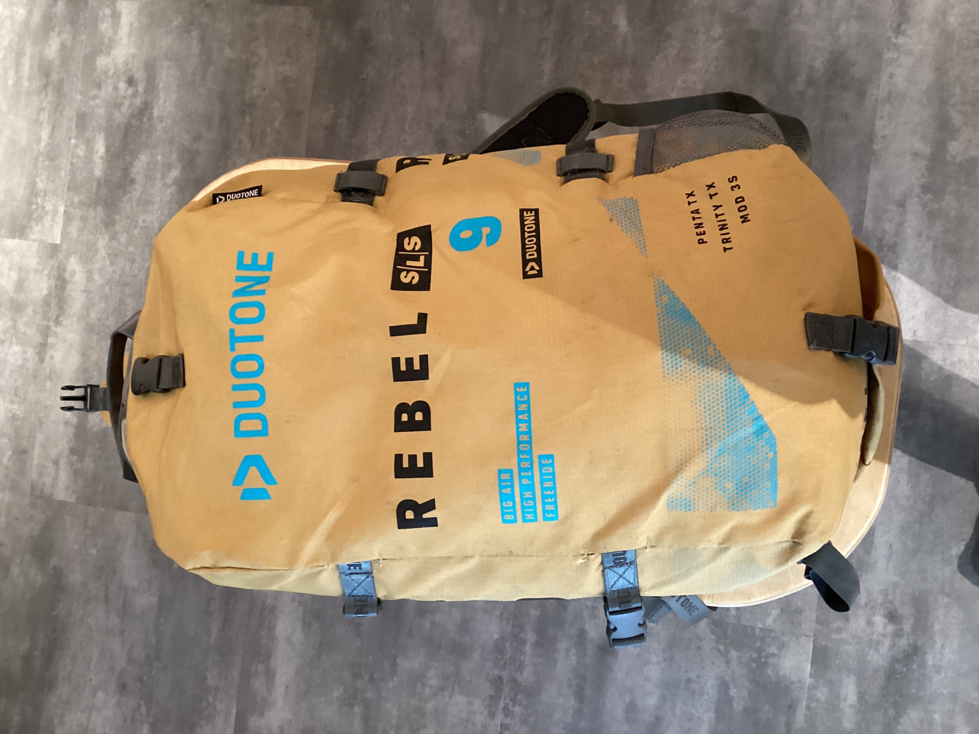 USED Duotone Rebel SLS 2026 - Big air Kite 9M - Worthing Watersports - - Kites - Duotone Kiteboarding