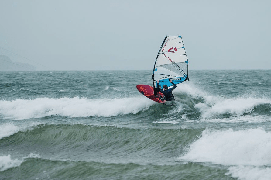 DUOTONE SUPER HERO D-LAB 5M: 2025 TEST REVIEW - Windsurf Mag - Worthing Watersports