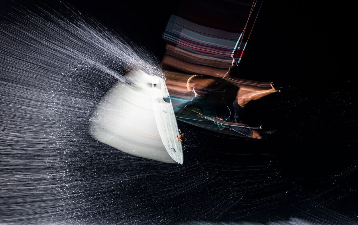 Duotone Provoke 2027 - Strapless Freestyle Surfboard