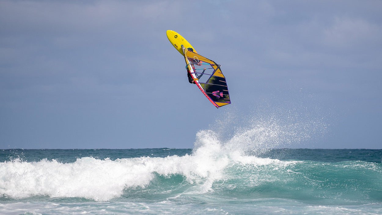 Duotone Duke - 5 Battery Wave and Cross Over Windsurfing Sail