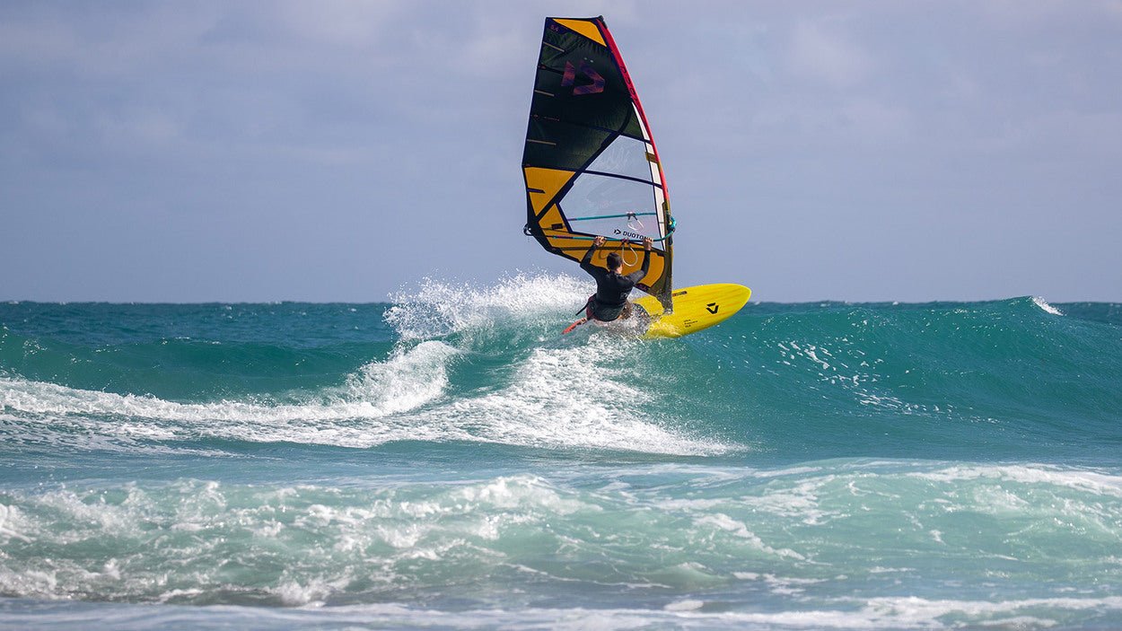 Duotone Duke - 5 Battery Wave and Cross Over Windsurfing Sail