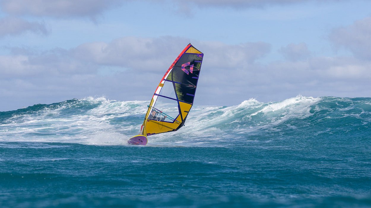 Duotone Duke - 5 Battery Wave and Cross Over Windsurfing Sail