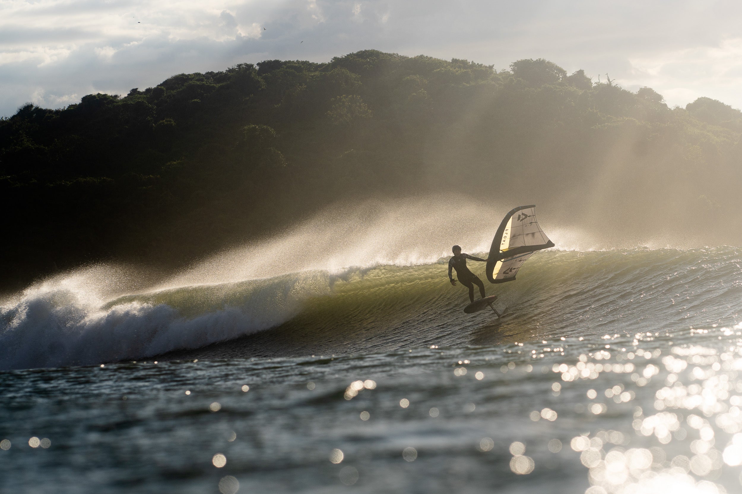 Duotone Float 2025 – The Ultimate Wave-Riding Wing