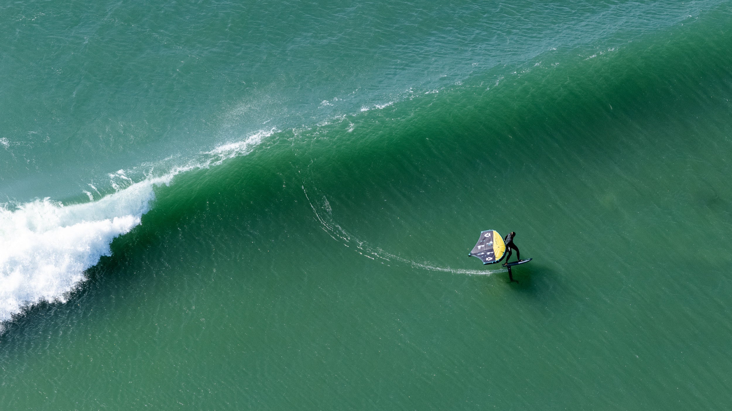 Duotone Float 2025 – The Ultimate Wave-Riding Wing