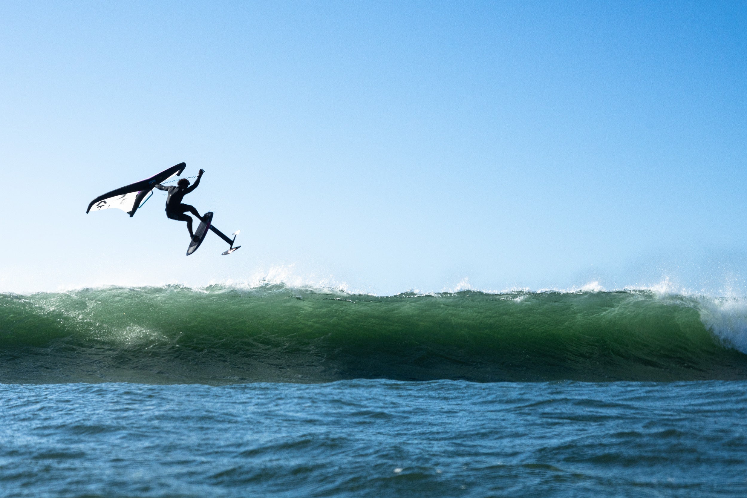 Duotone Float 2025 – The Ultimate Wave-Riding Wing