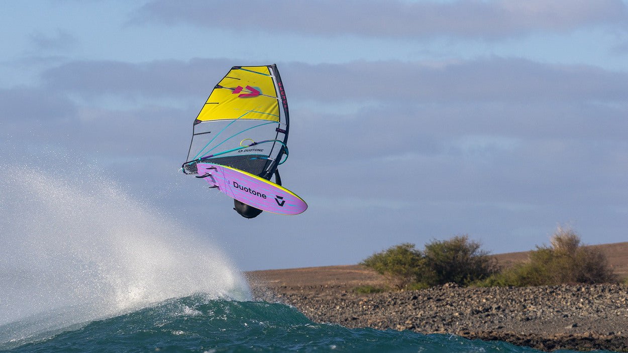 Duotone Grip 3 SLS (SB, incl. fin) - Windsurfing Wave Board