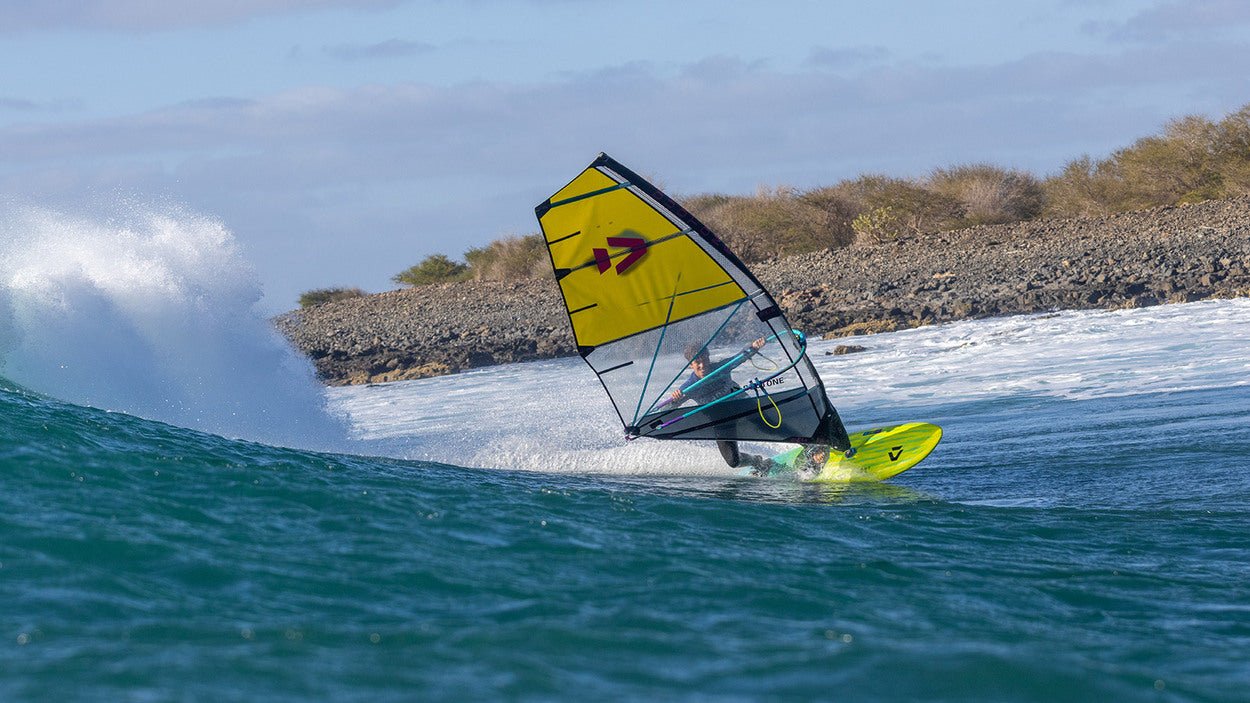 Duotone Grip 3 SLS (SB, incl. fin) - Windsurfing Wave Board