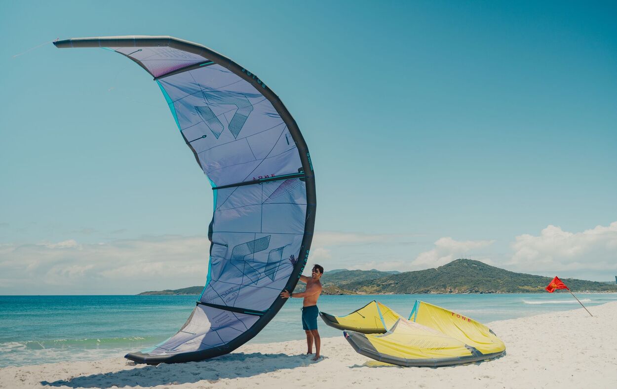 Duotone Juice – Master Lightwind Kiteboarding Like Never Before