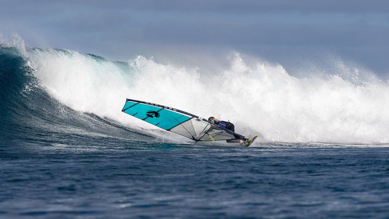 Duotone Super_Hero D/LAB - Windsurfing Wave Sail