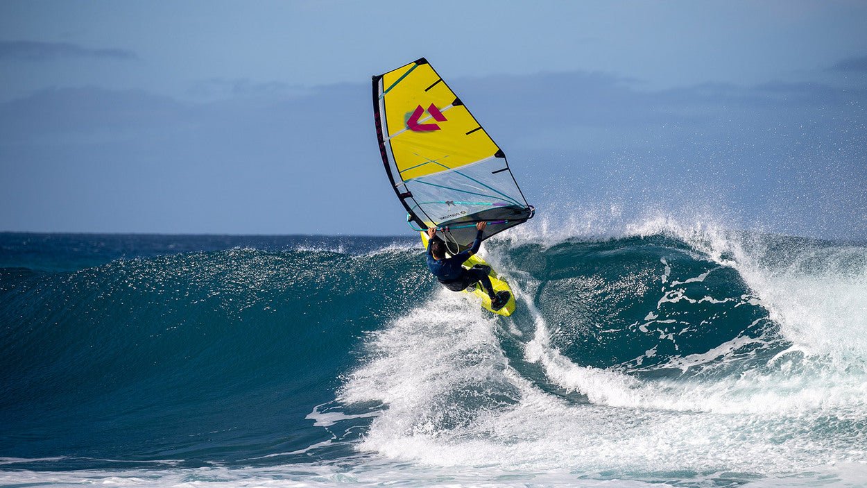 Duotone Super_Hero SLS - Windsurfing Wave Sail