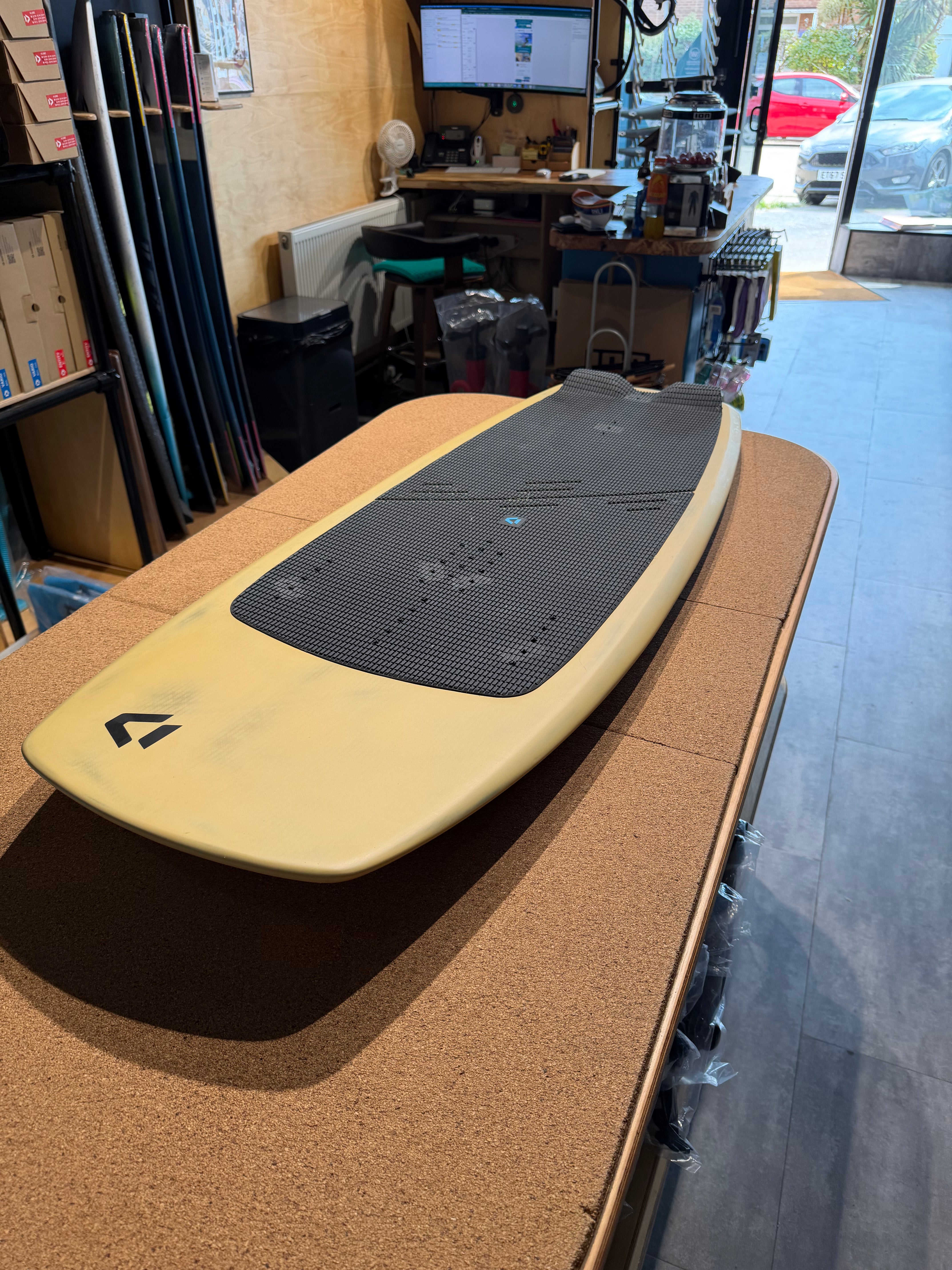 Used Duotone Soar SLS 2026 - Kite Foilboard 4'2''