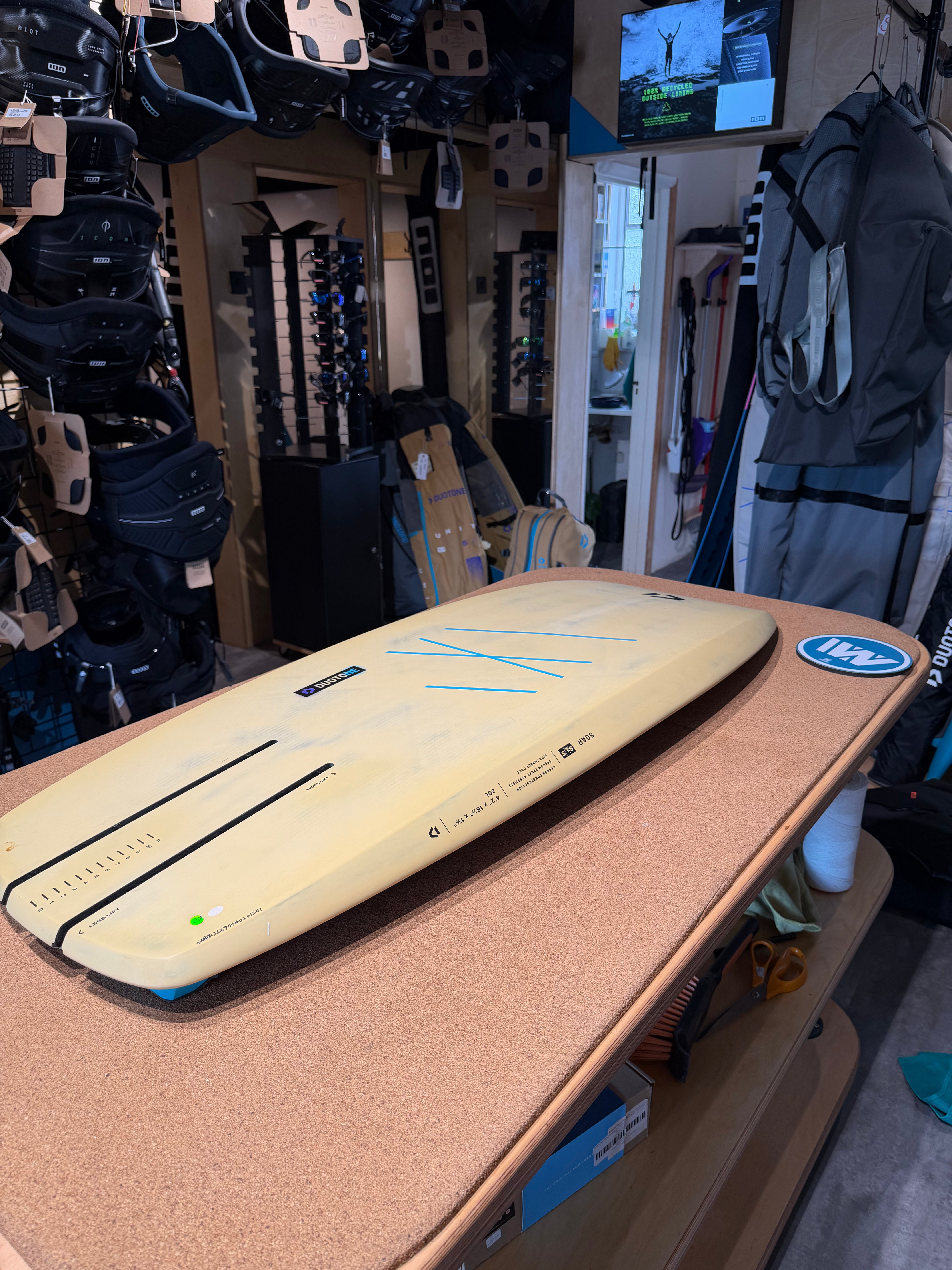Used Duotone Soar SLS 2026 - Kite Foilboard 4'2''