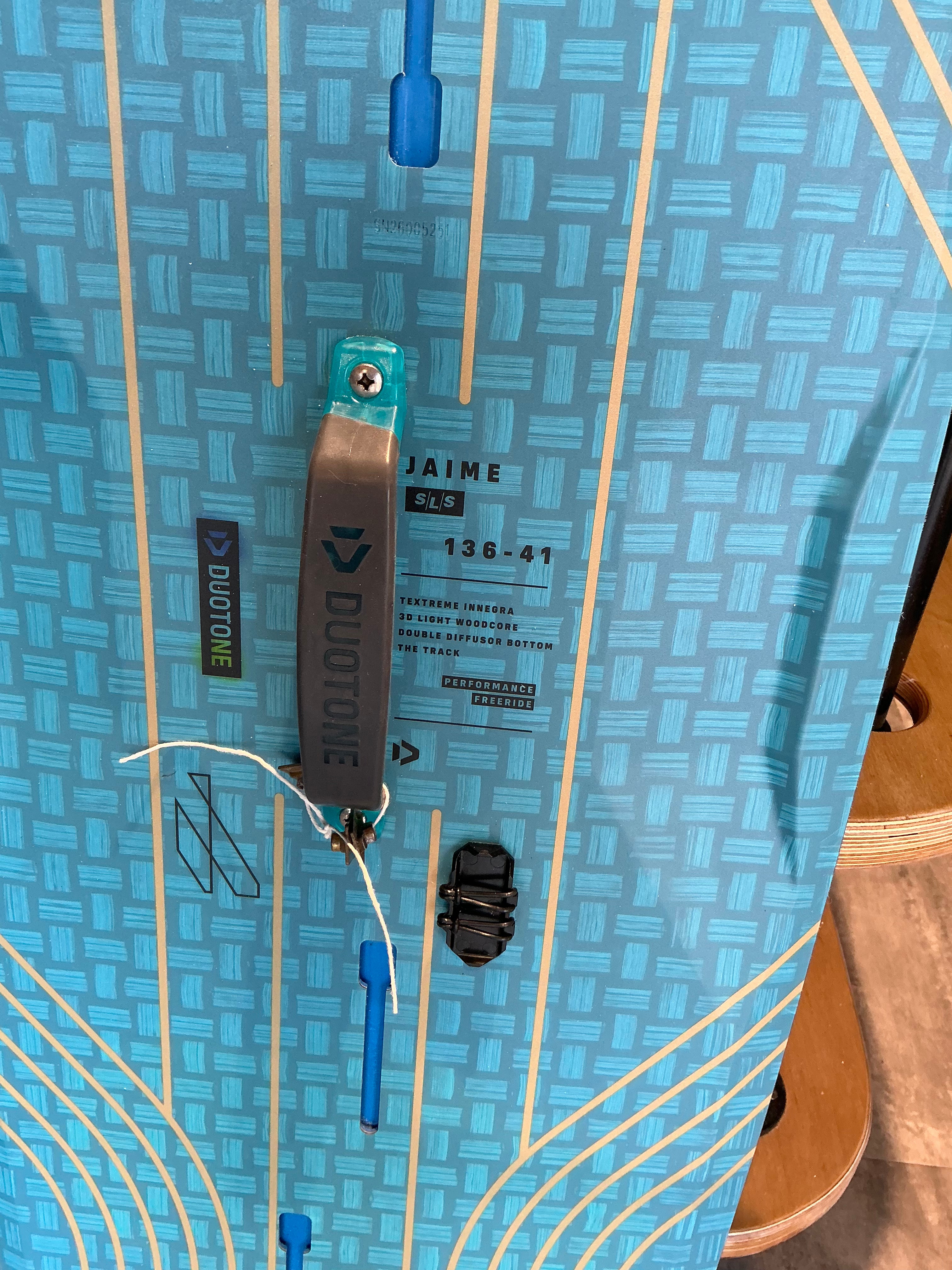 Used Duotone Jaime SLS 136cm 2026 - Freestyle/Freeride Twintip (Copy)