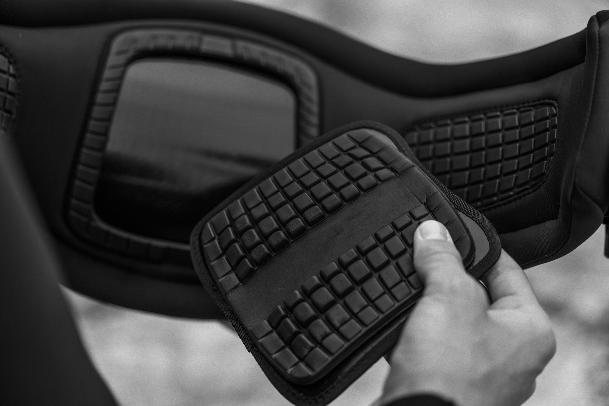 ION Icon Curve Waist Windsurf Harness