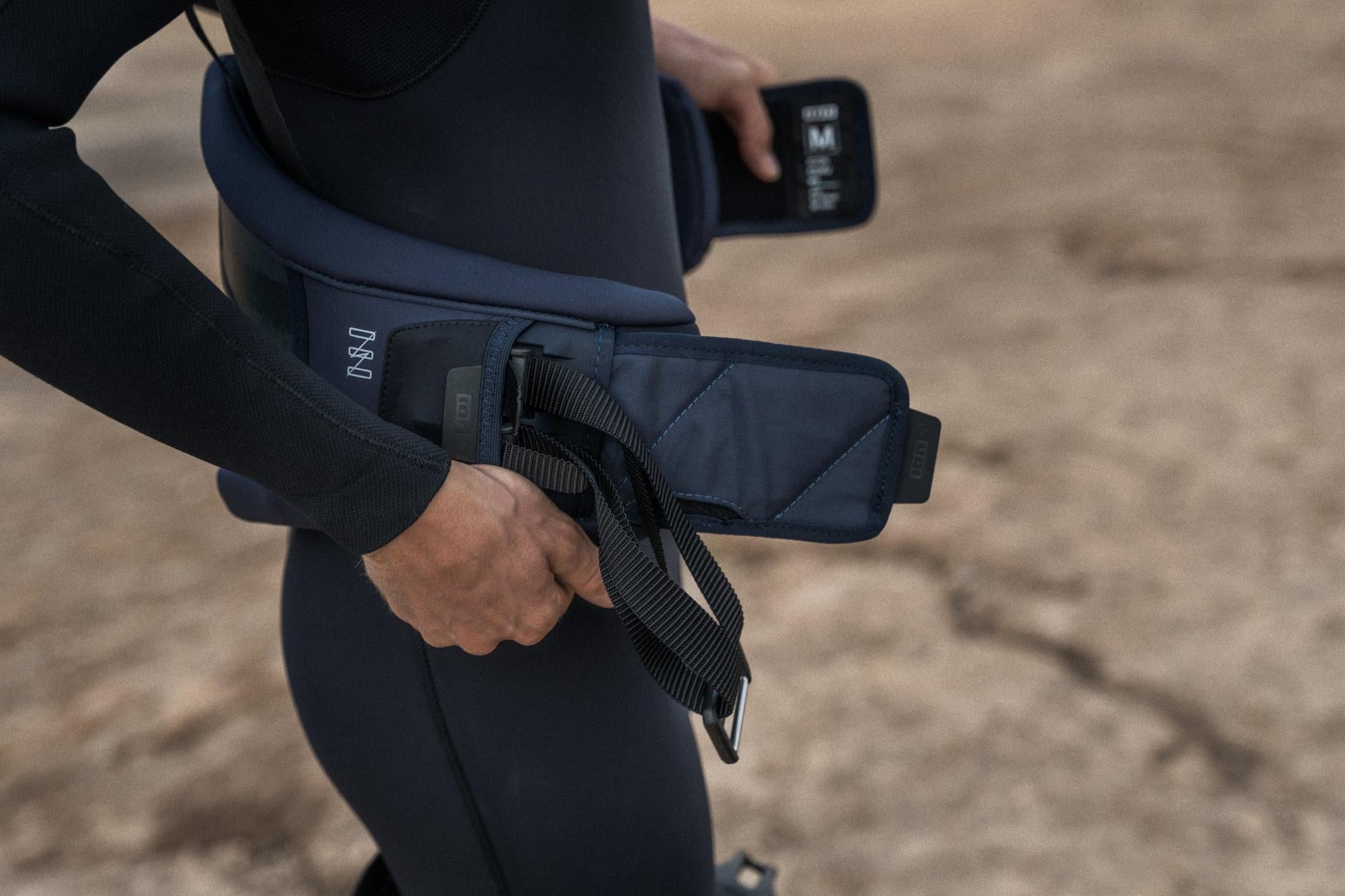 ION Icon Curve Waist Windsurf Harness