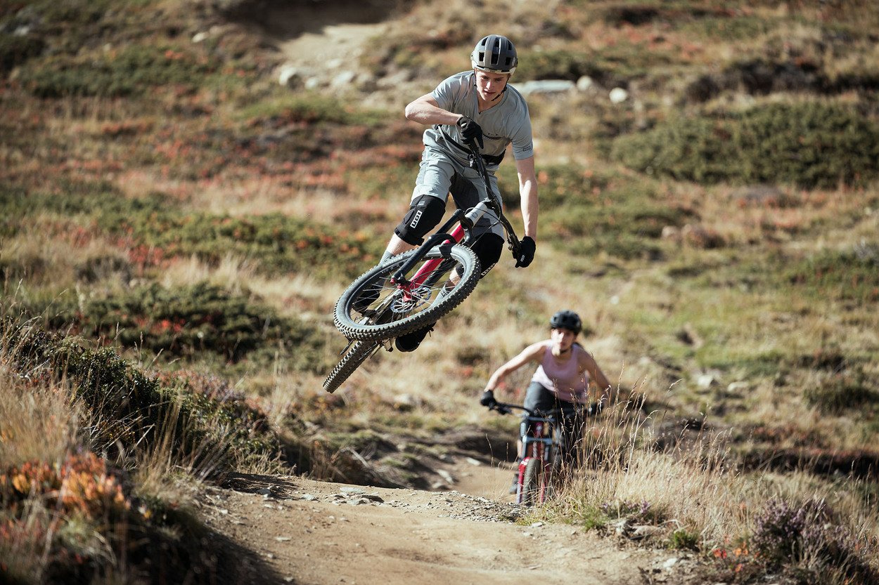 ION MTB Helmet Traze Amp MIPS 2024