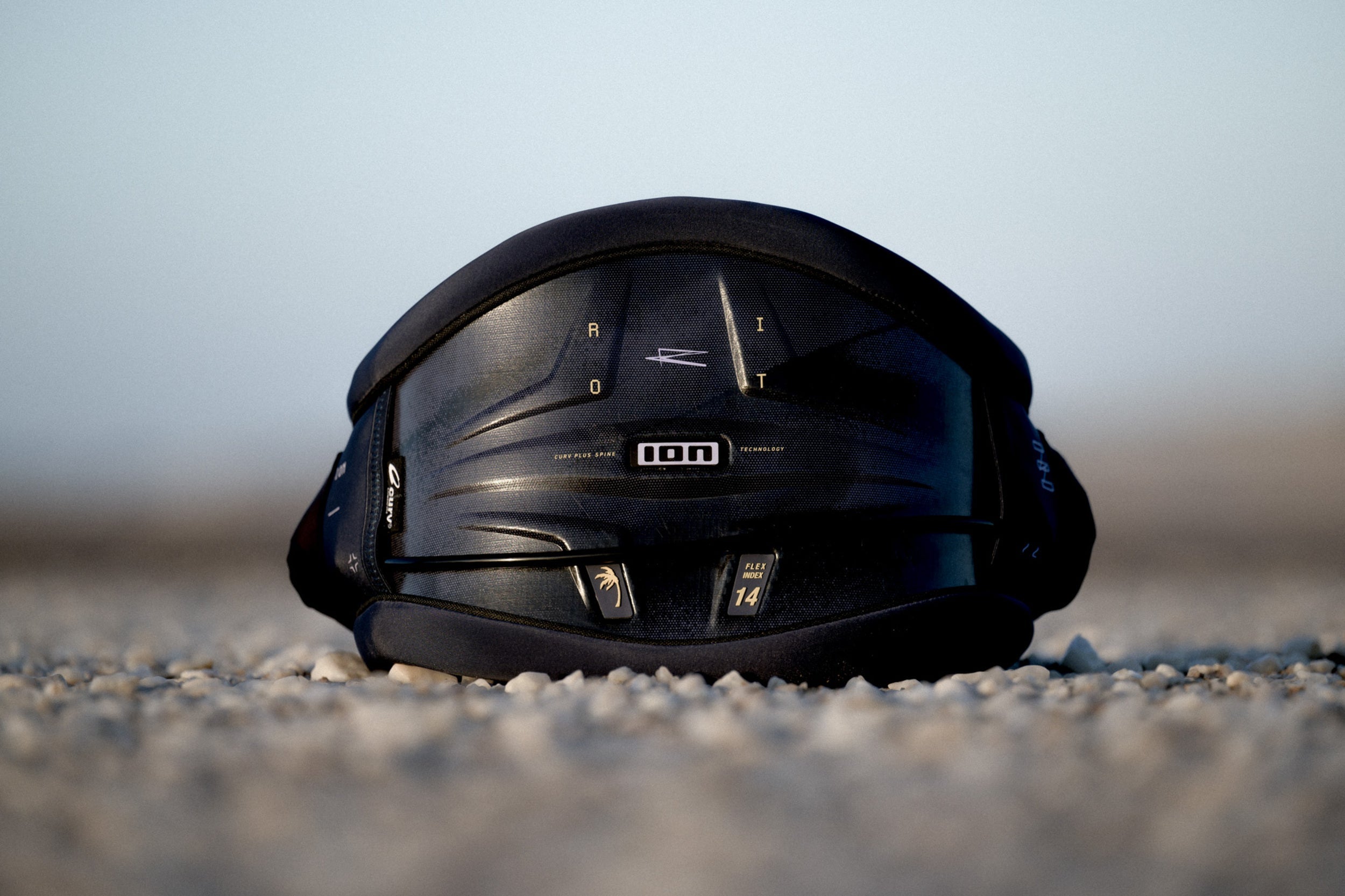 ION Riot Curve Kite Waist Hardshell Harness