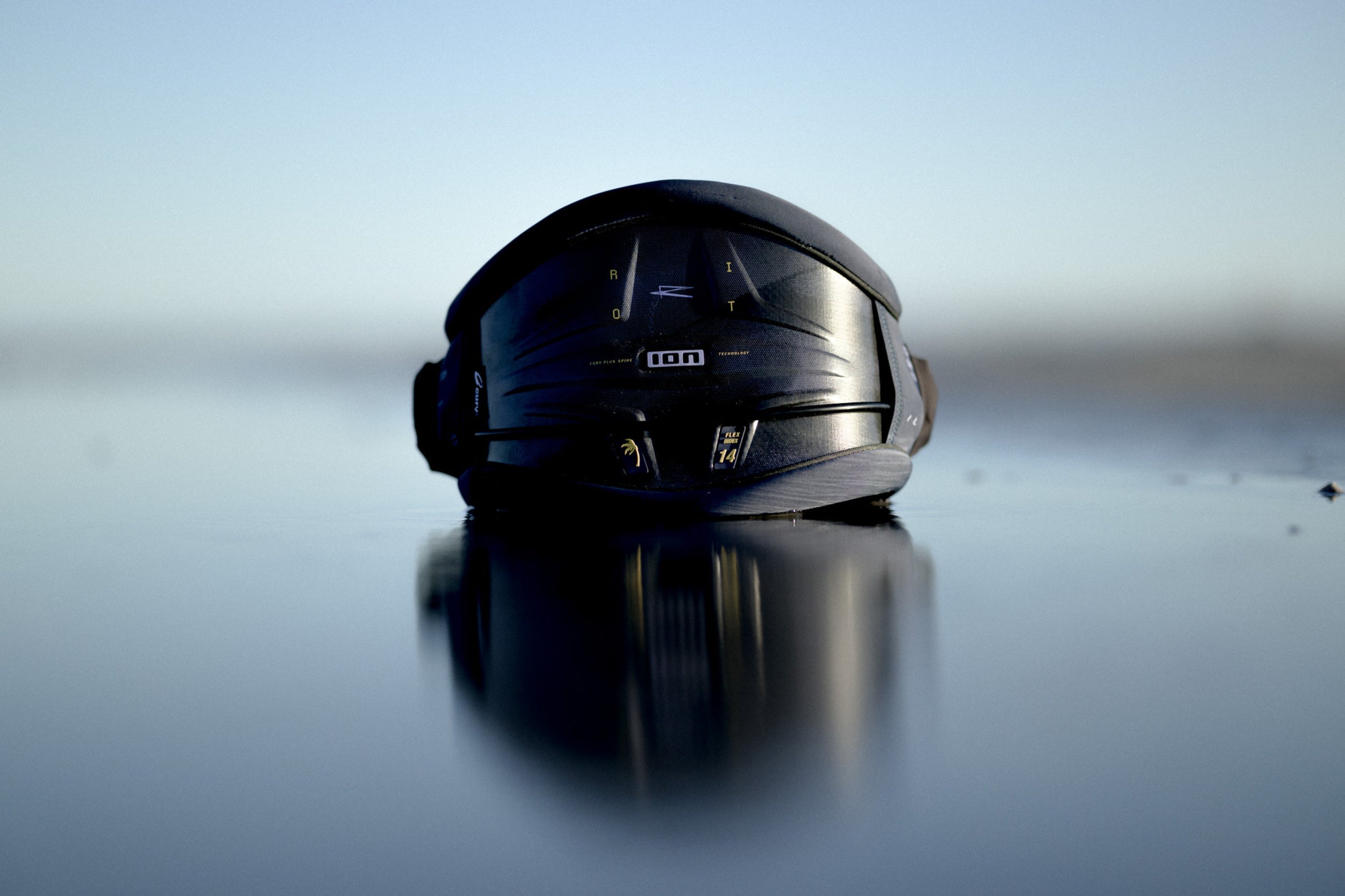 ION Riot Curve Kite Waist Hardshell Harness