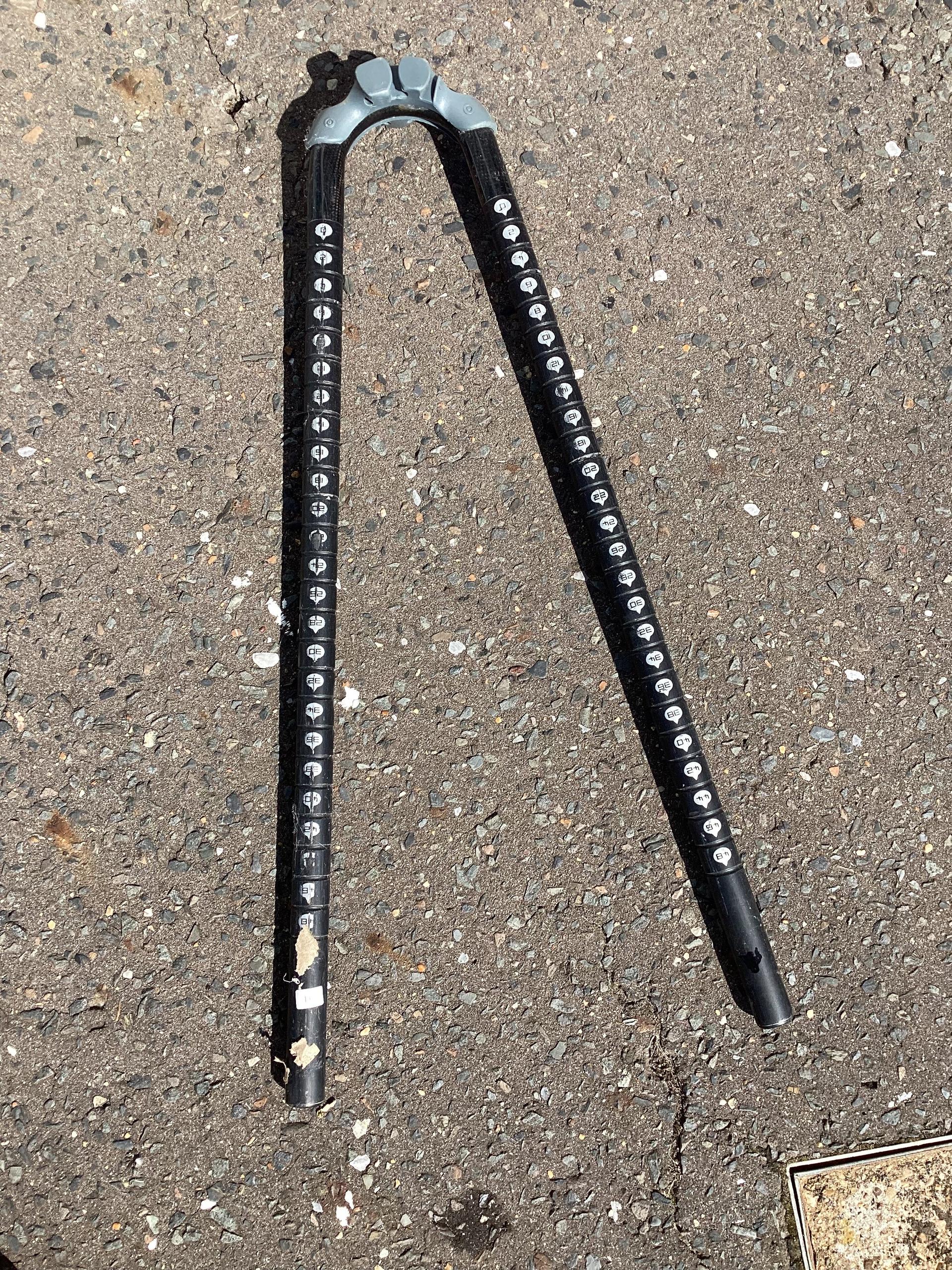 Windsurfing boom ends