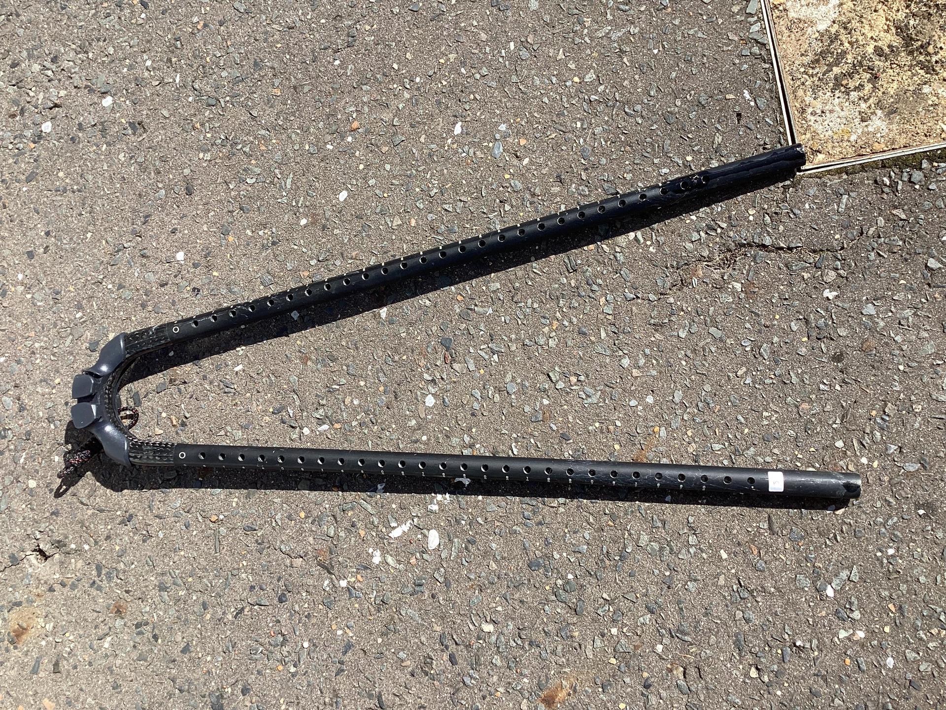 Windsurfing boom ends