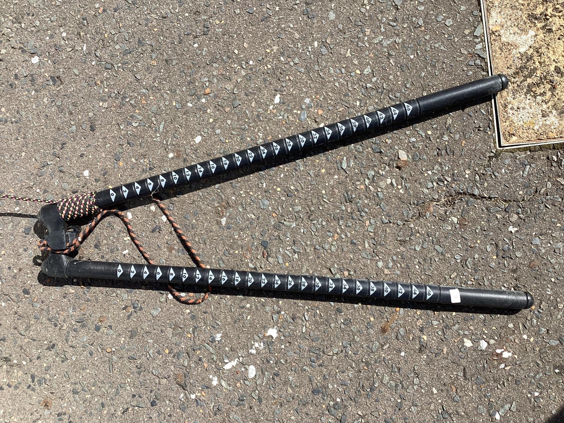 Windsurfing boom ends