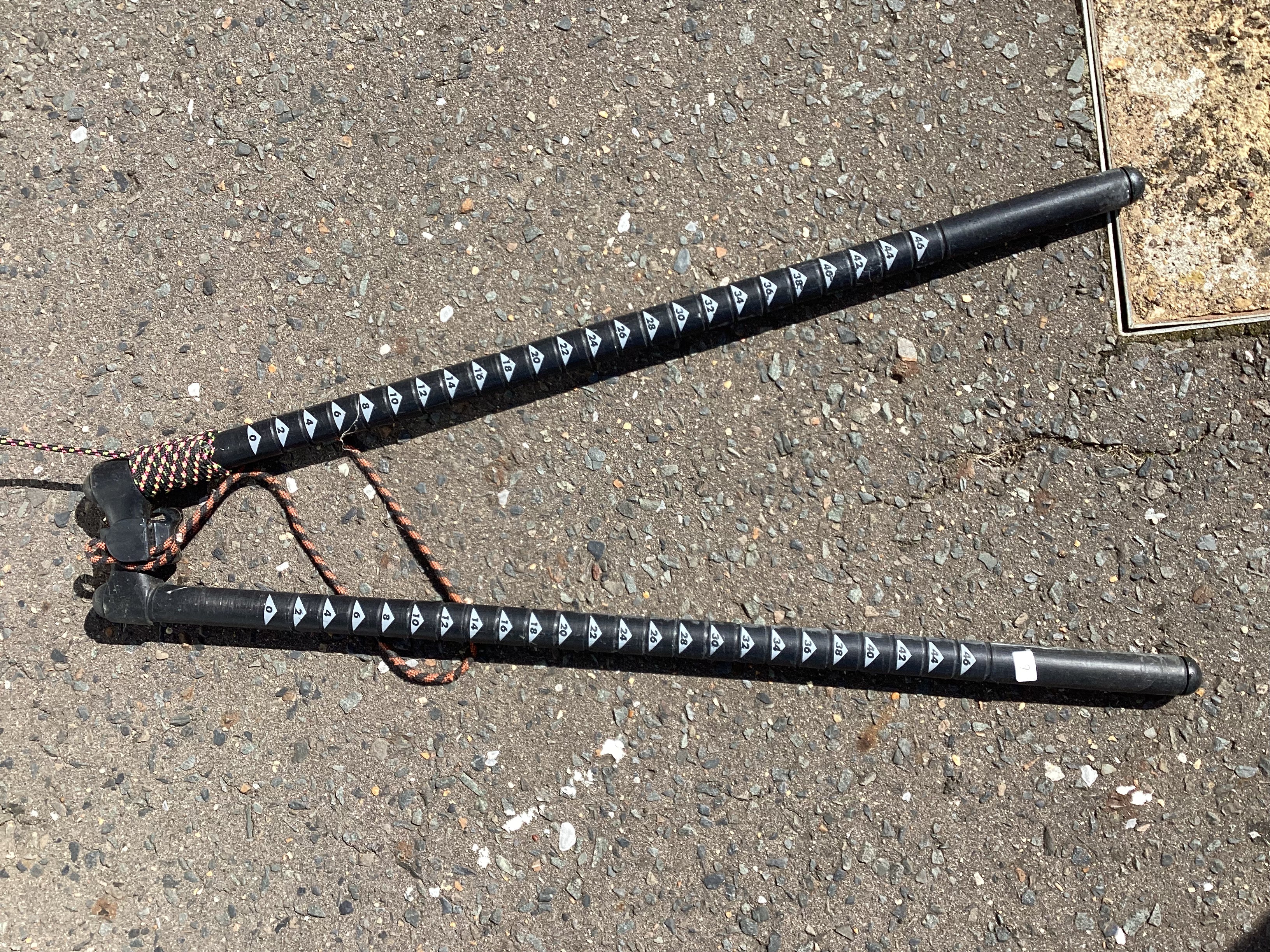 Windsurfing boom ends