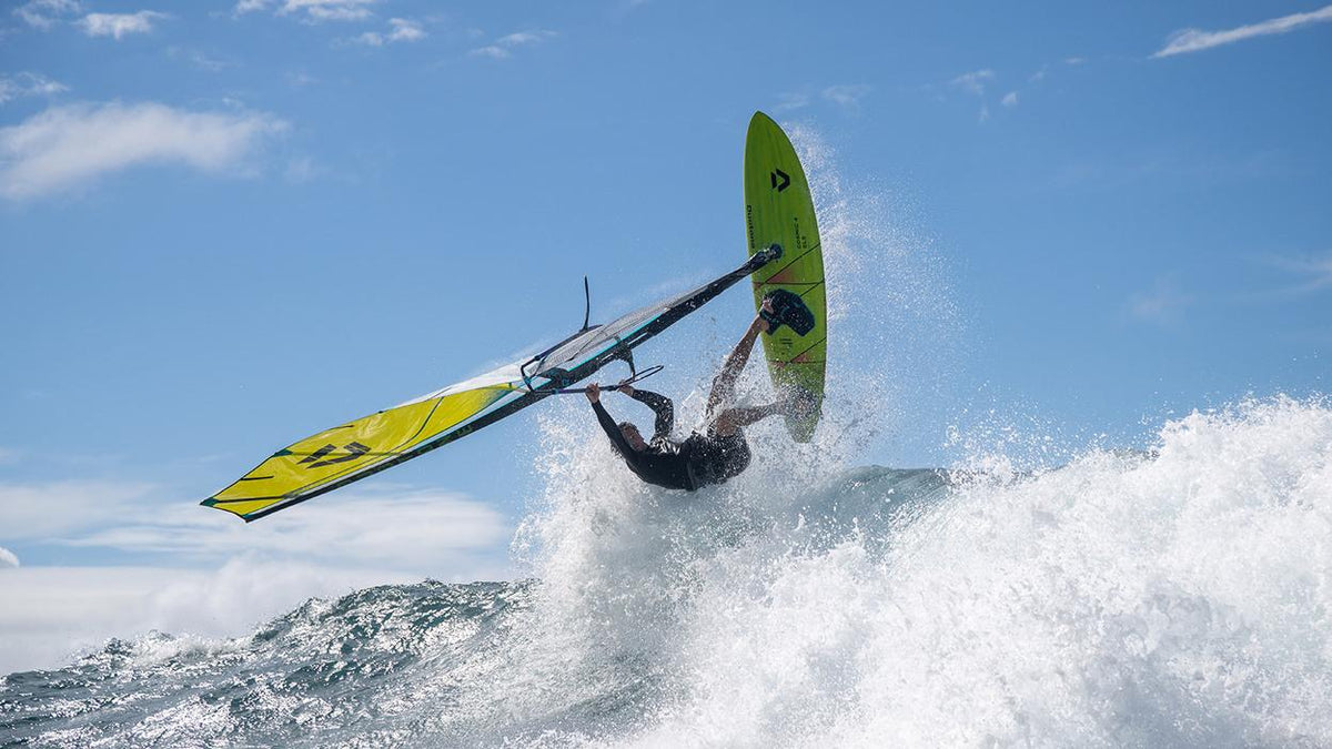 Duotone Cosmic (4) SLS (SB, incl. fin) 2027 - High Performance Wave Board - Worthing Watersports - 9010583330013 - Boards - Duotone Windsurfing