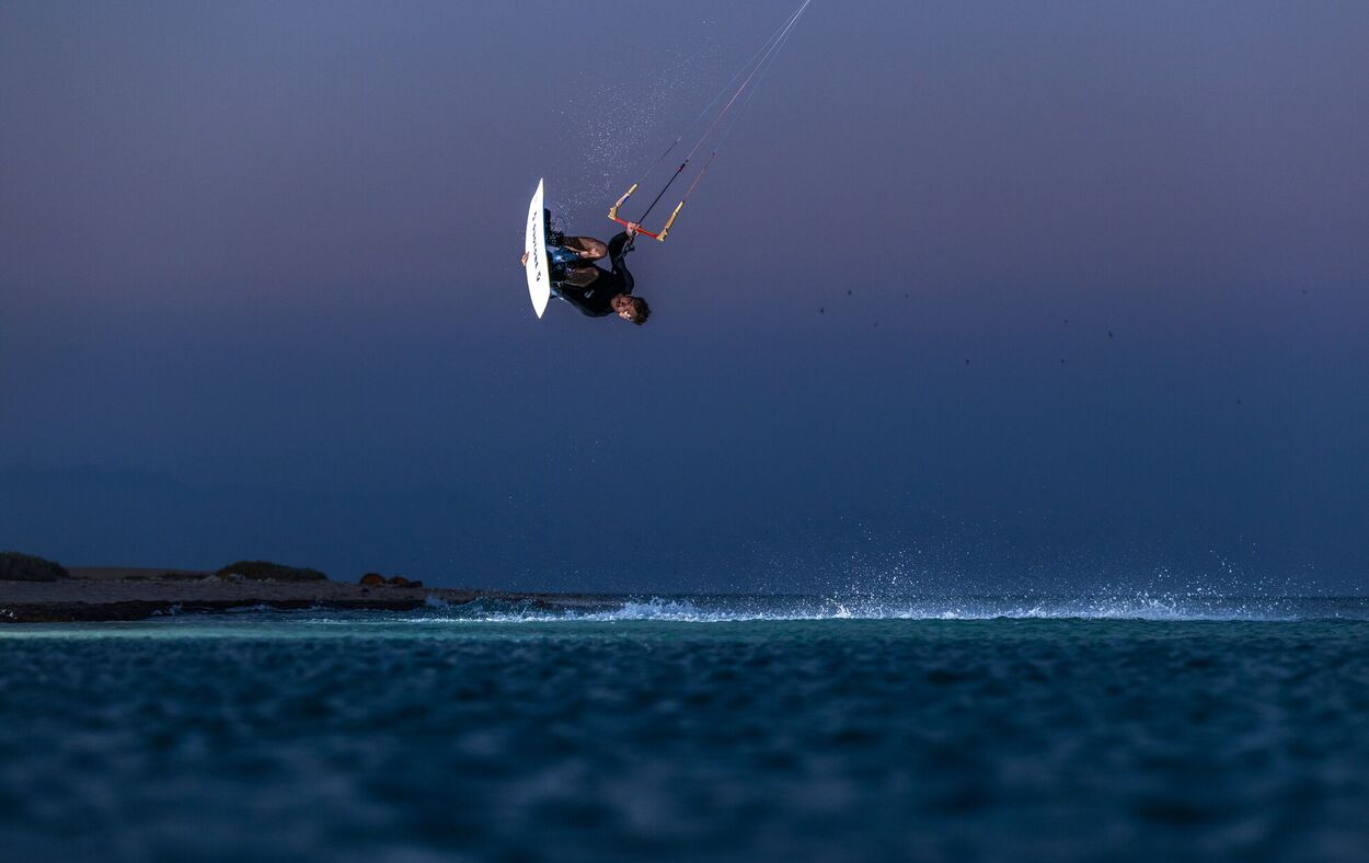 Duotone Dice SLS 2026 - Freestyle, Wave - Allrounder Kite - Worthing Watersports - 9010583287140 - Kites - Duotone Kiteboarding