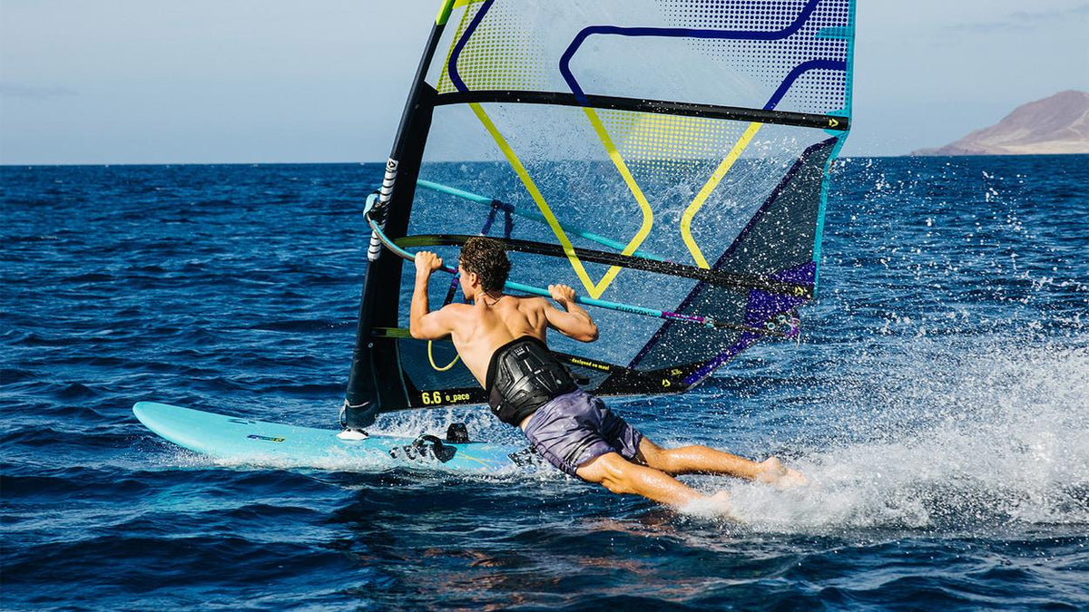 Duotone Eagle SLS 2026 - Single fin - Lightweight Freeride Progression Windsurfing Board - Worthing Watersports - 9010583291512 - Boards - Duotone Windsurfing