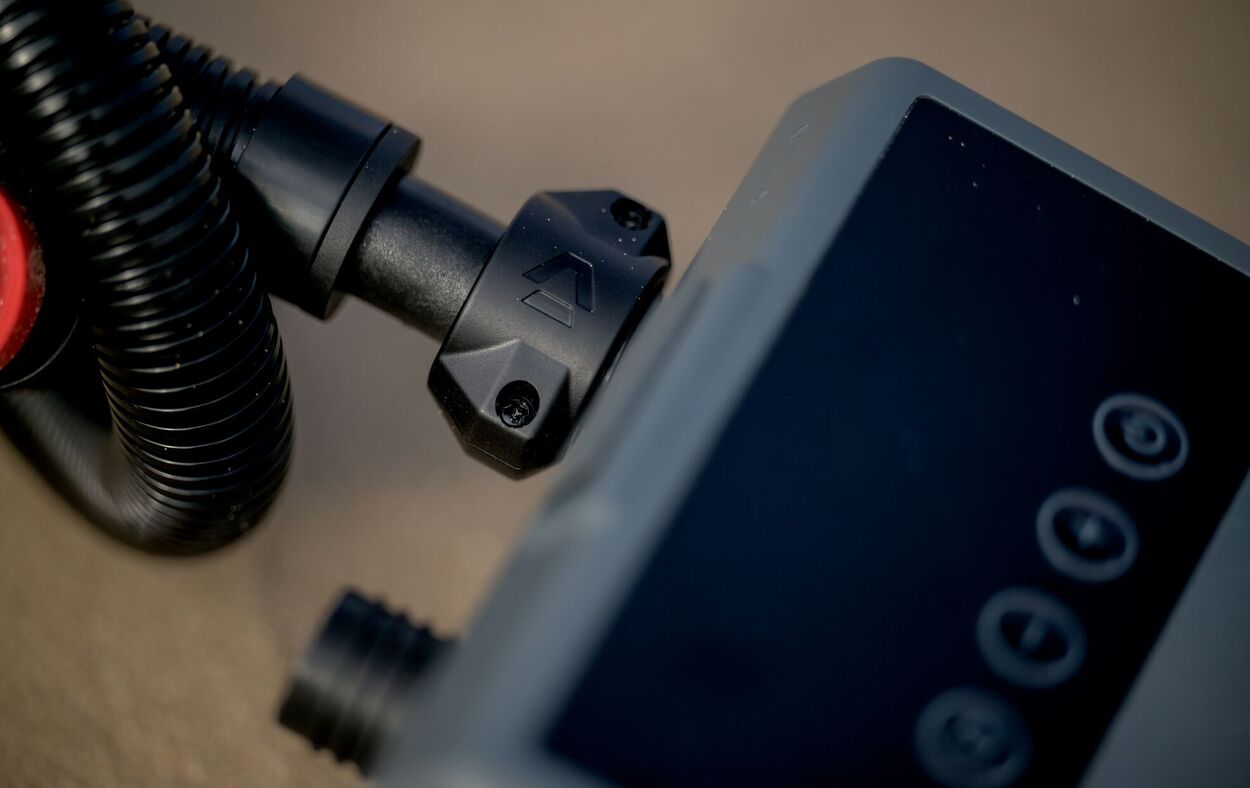 Duotone Electric Lazepump - Kite, Wing and SUP Air Pump - Worthing Watersports - 9010583279695 - Pumps - Duotone Kiteboarding