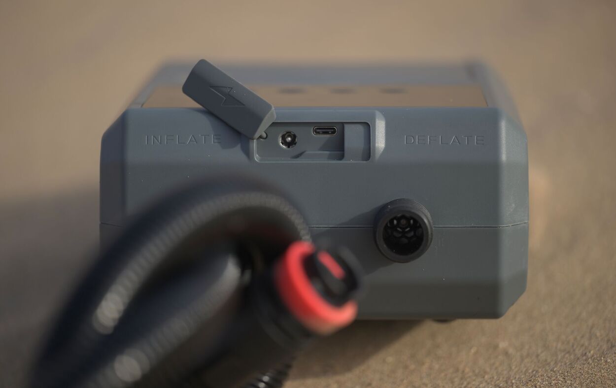 Duotone Electric Lazepump - Kite, Wing and SUP Air Pump - Worthing Watersports - 9010583279695 - Pumps - Duotone Kiteboarding