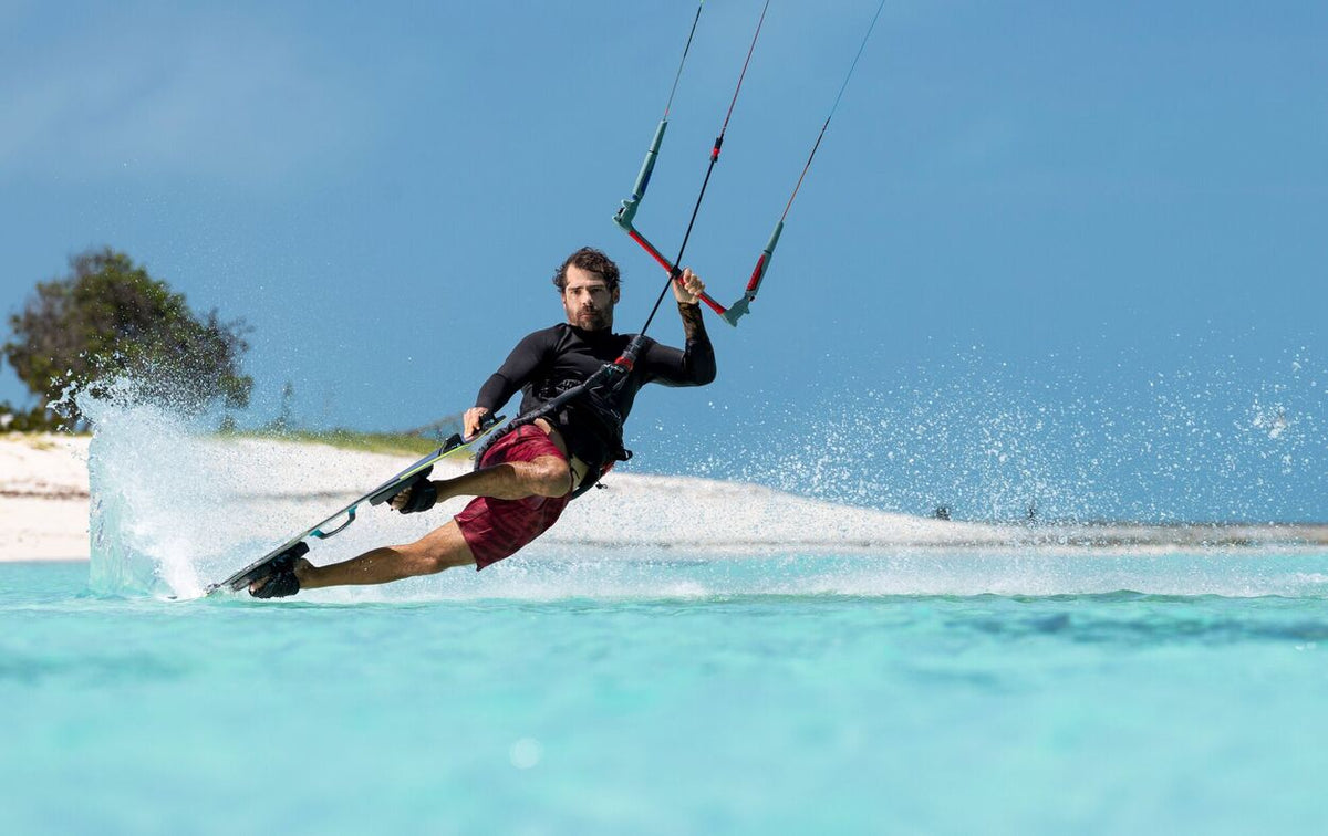 Duotone Entity Ergo 2027 - Adjustable Comfort Binding - Worthing Watersports - 9010583343211 - Twintips - Duotone Kiteboarding