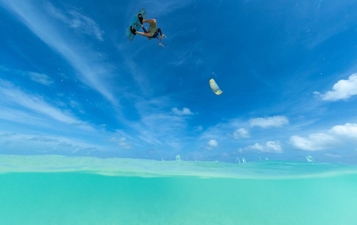 Duotone Jaime SLS 2026 - Freestyle/Freeride Twintip - Worthing Watersports - 9010583285832 - Twintips - Duotone Kiteboarding