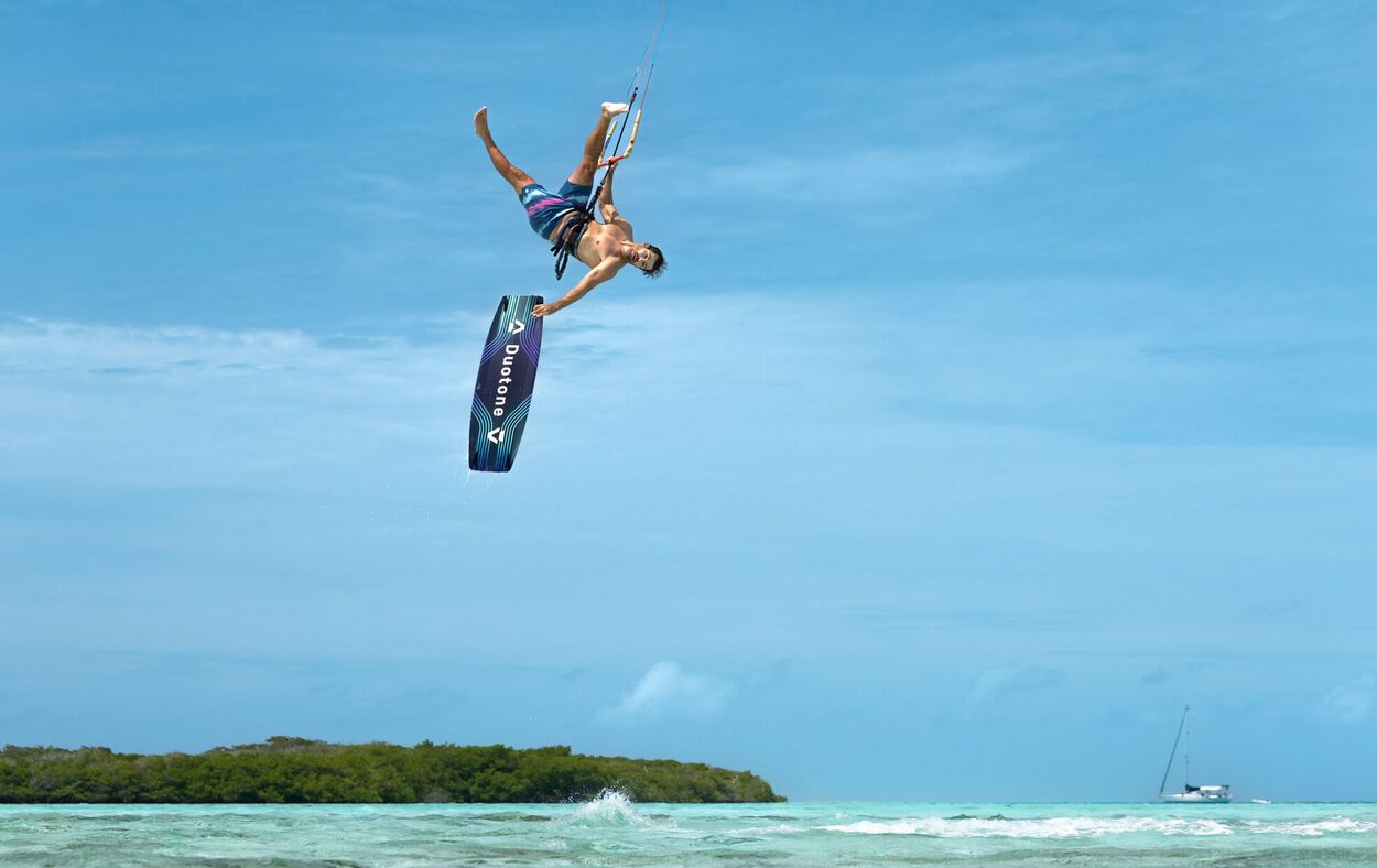 Duotone Jaime SLS 2026 - Freestyle/Freeride Twintip - Worthing Watersports - 9010583285832 - Twintips - Duotone Kiteboarding