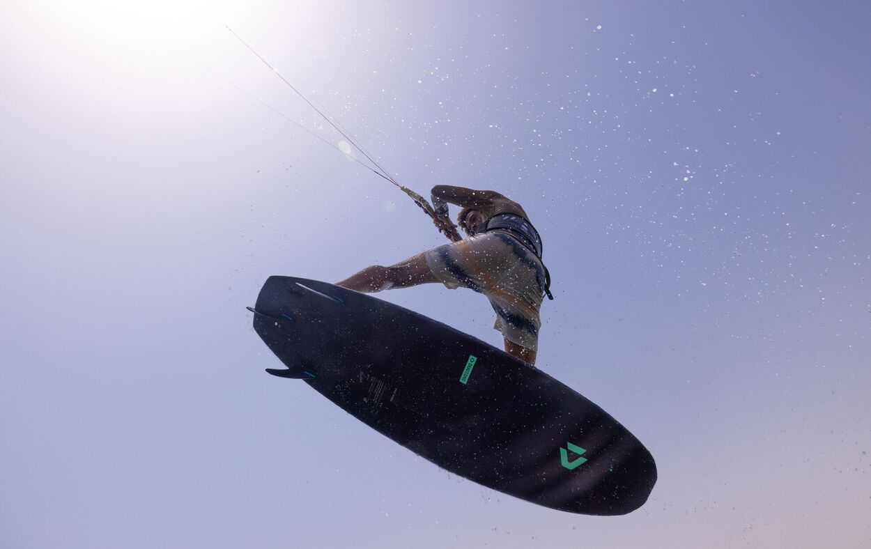 Duotone Provoke 2026 - Strapless Freestyle - Worthing Watersports - 9010583285412 - Surfboards - Duotone Kiteboarding