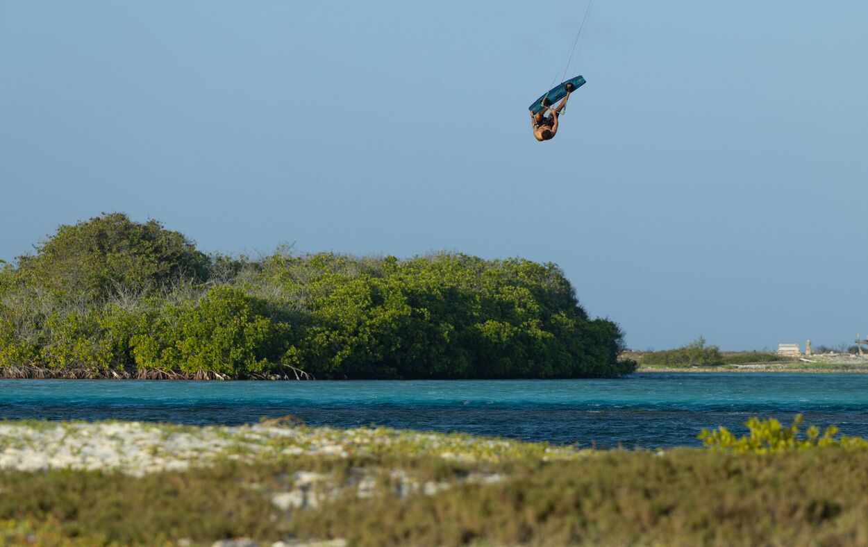 Duotone Select SLS 2027 - High Performance Freeride Twintip - Worthing Watersports - 9010583327600 - Twintips - Duotone Kiteboarding