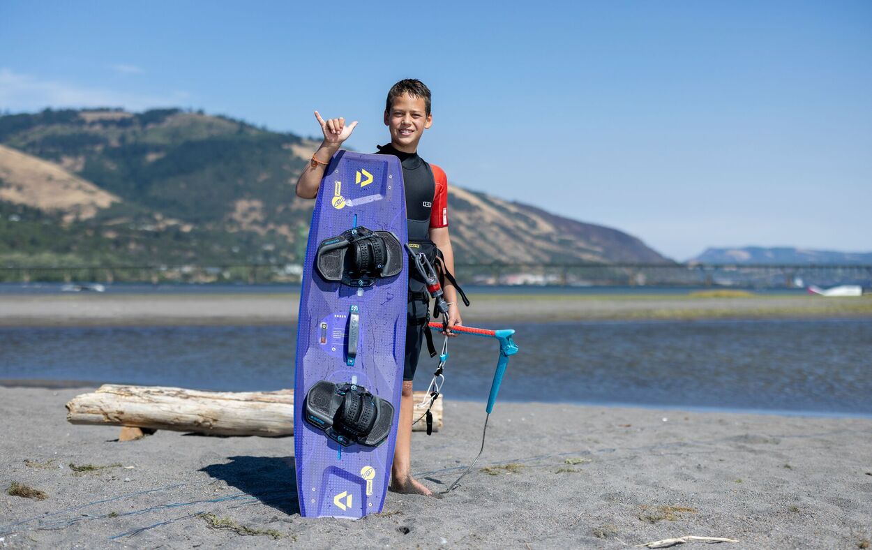 Duotone Shred 2026 - Freestyle Twintip for Juniors - Worthing Watersports - 9010583286242 - Twintips - Duotone Kiteboarding