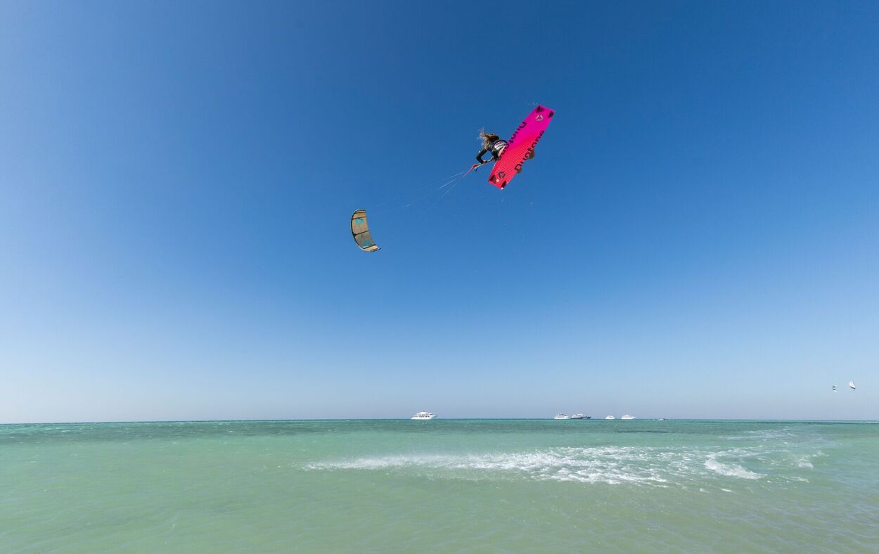 Duotone Soleil SLS 2026 - Women's Freeride TwinTip - Worthing Watersports - 9010583286112 - Twintips - Duotone Kiteboarding