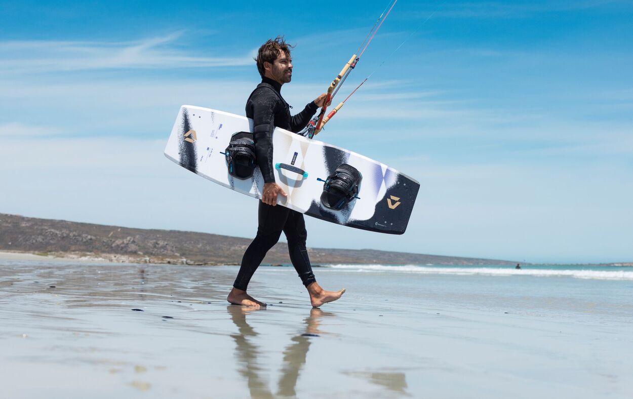 Duotone Spike SLS 2026 - Lightwind Freestyle Board - Worthing Watersports - 9010583300948 - Twintips - Duotone Kiteboarding