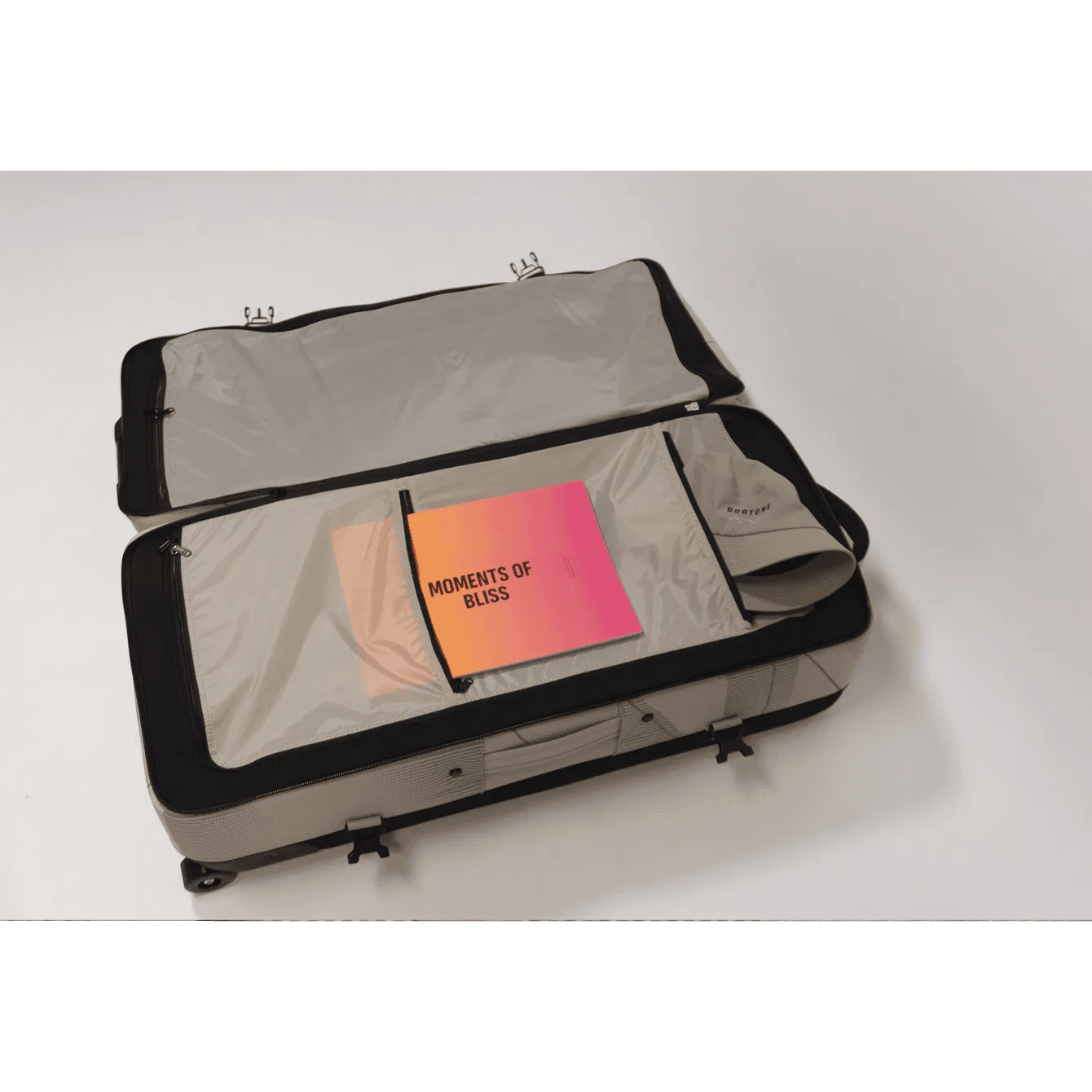 Duotone Travel bag Suitcase - Worthing Watersports - 9010583284095 - Spareparts - Duotone Kiteboarding