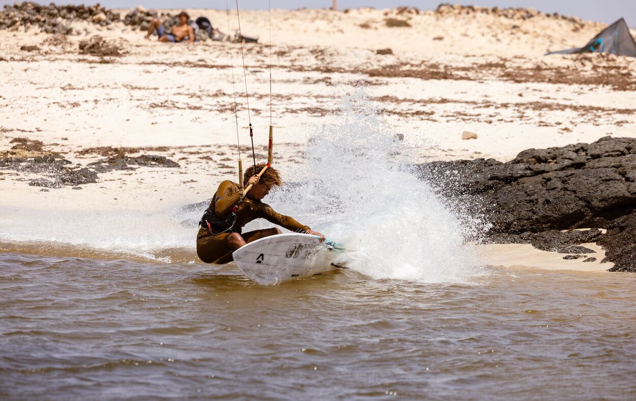 Duotone Volt D/LAB 2026 - Small Wave Kite Surfboard - Worthing Watersports - 9010583285498 - Surfboards - Duotone Kiteboarding