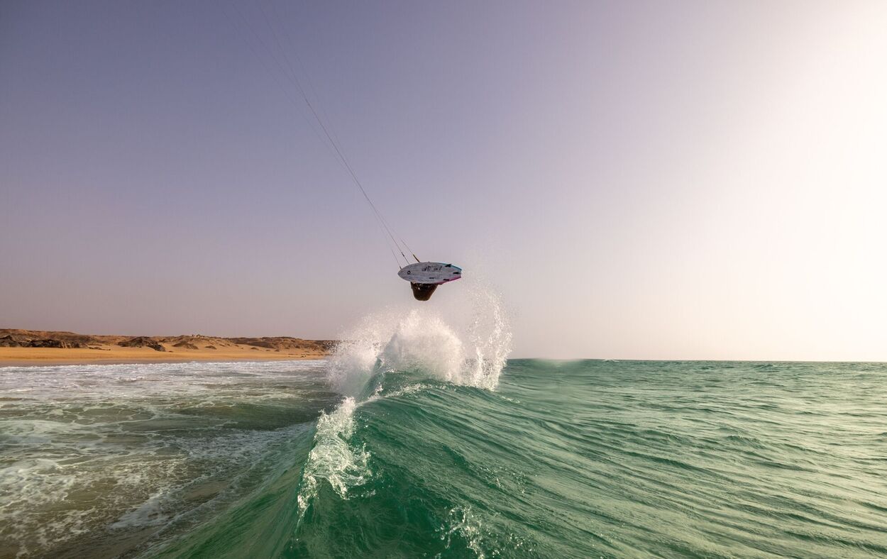 Duotone Volt D/LAB 2026 - Small Wave Kite Surfboard - Worthing Watersports - 9010583285498 - Surfboards - Duotone Kiteboarding