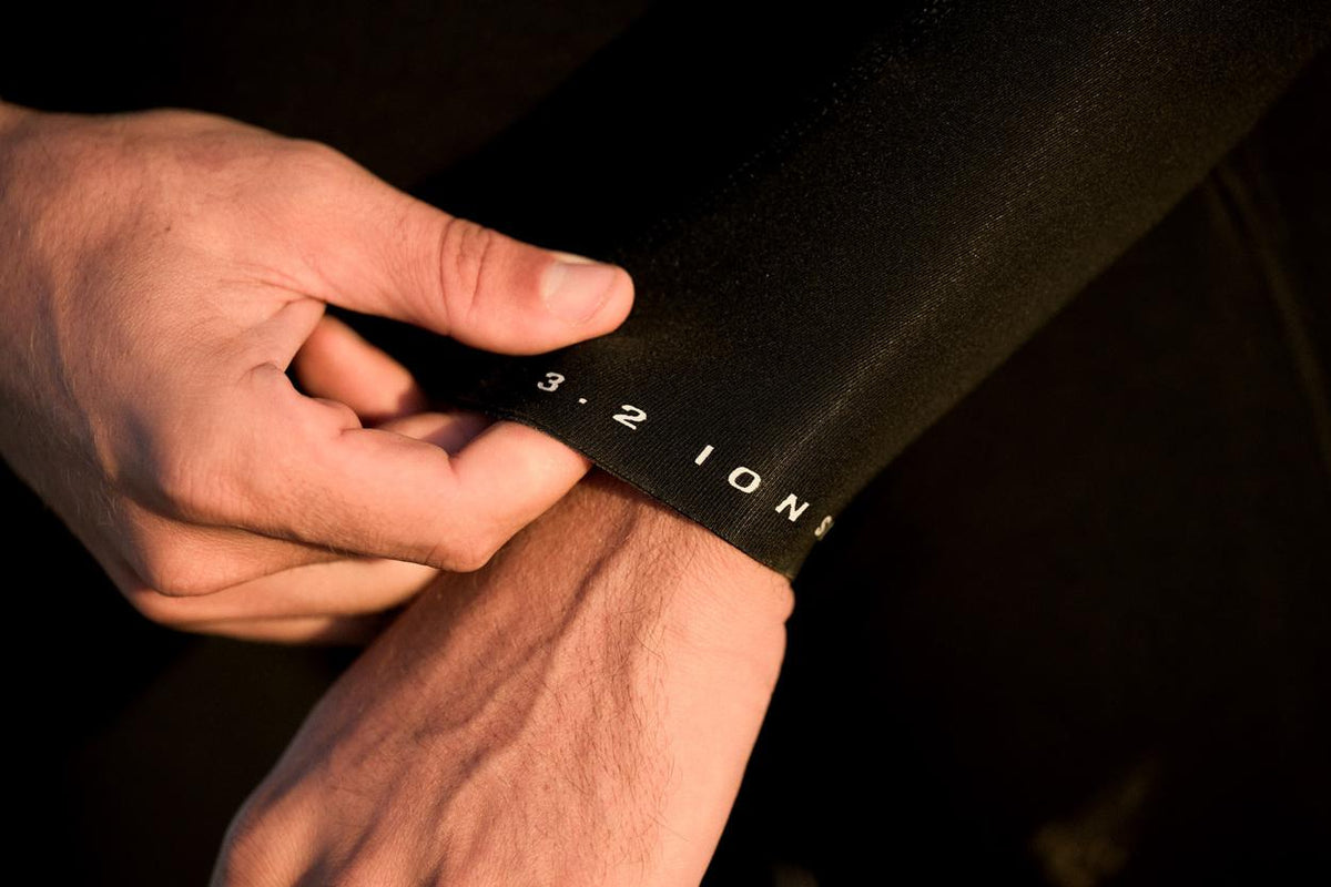 ION Seek Core 3/2 Shorty Long Sleeve Front Zip Men's Wetsuit - Worthing Watersports - 9010583309071 - Wetsuits - ION Water